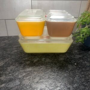 Pyrex Refrigerator Vintage Glass Storage Containers Set of 4